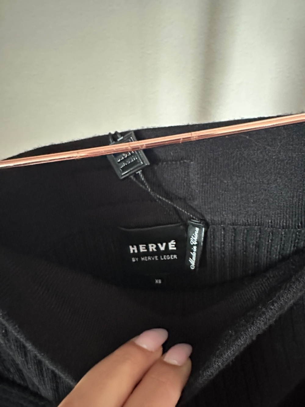 Herve Leger Black and White Ribbed Pencil Skirt - Picture 2 of 3